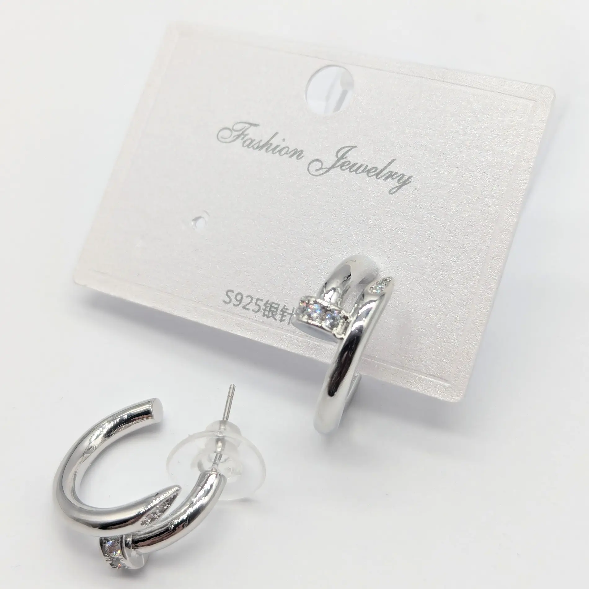 Сережки срібні 18к “Цвях” з цирконієм 1.9*0.8. Штифт S925