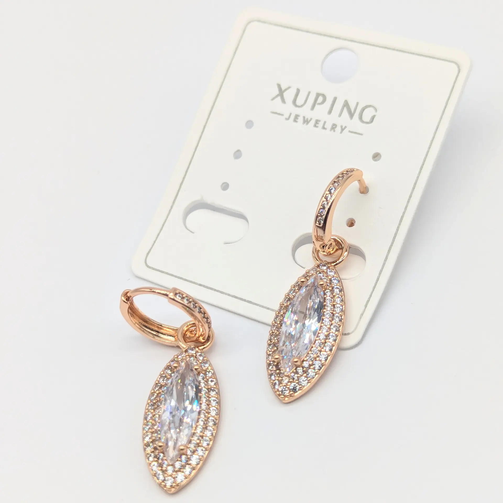 Сережки Xuping 18К “Еліара” з цирконієм 1*3.3 см