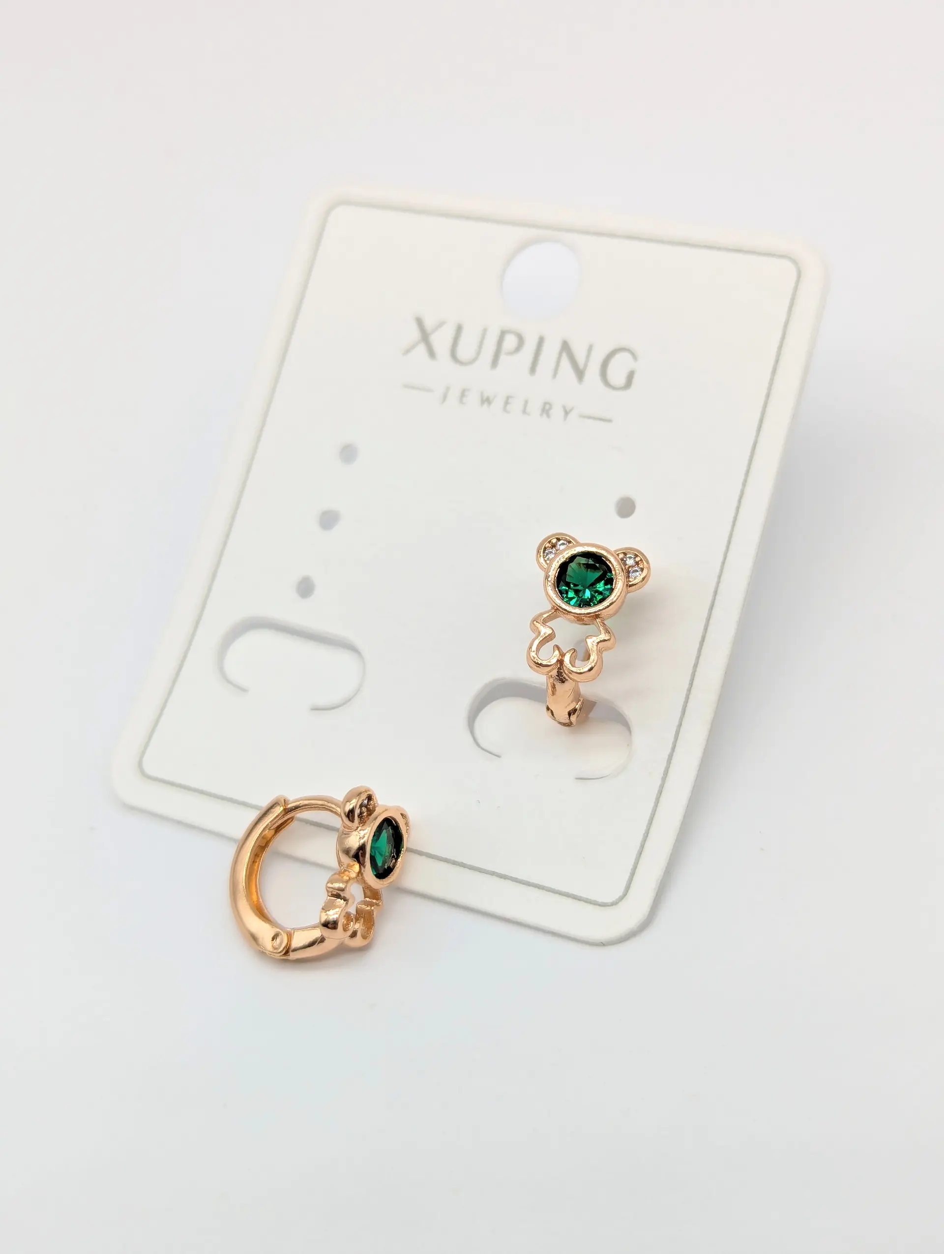 Сережки Xuping 18к «Смарагдовий ведмедик», 0.7*1.1 см