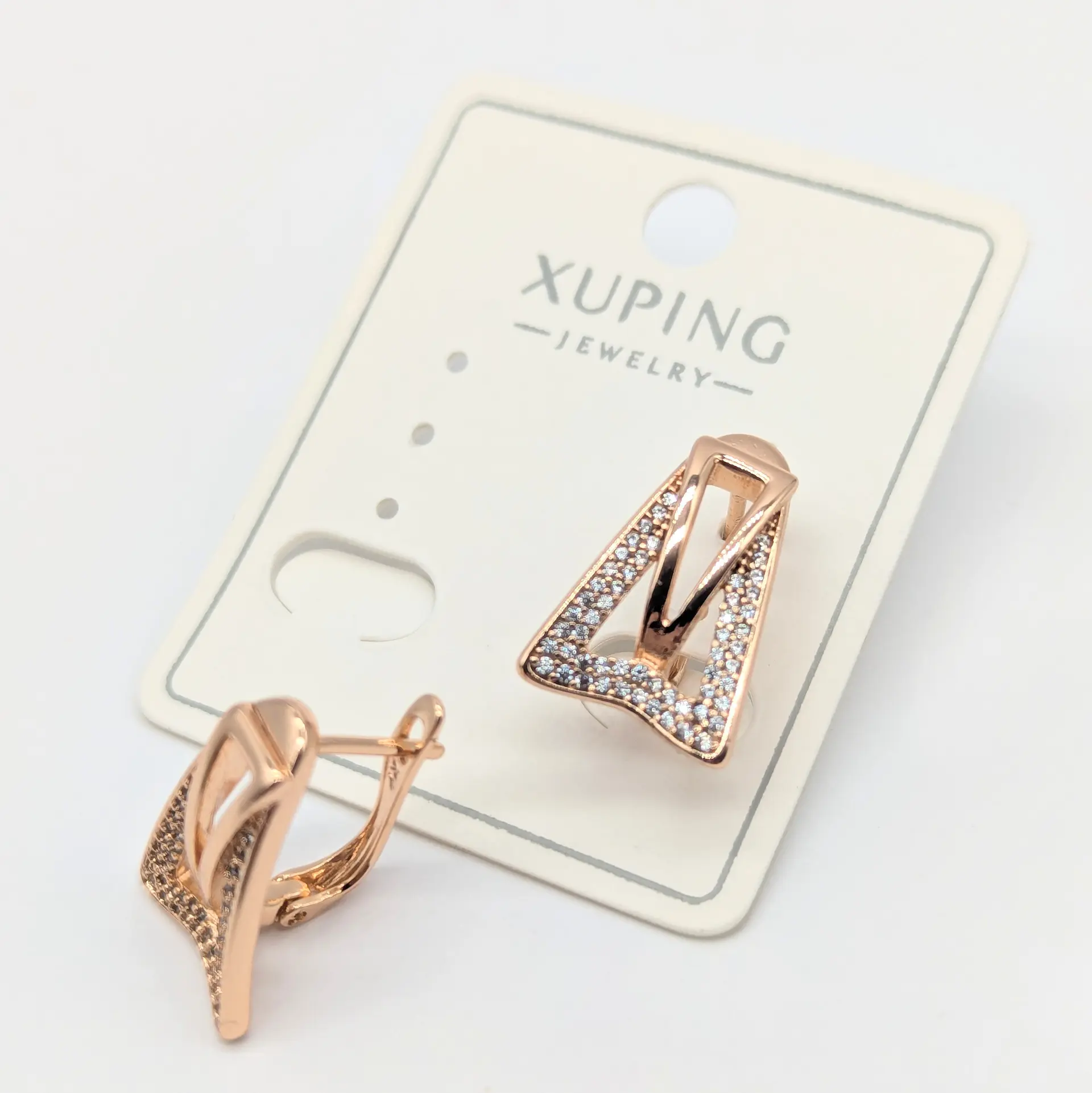 Сережки Xuping 18к «Трикутна Елегантність», 1.2*1.8 см