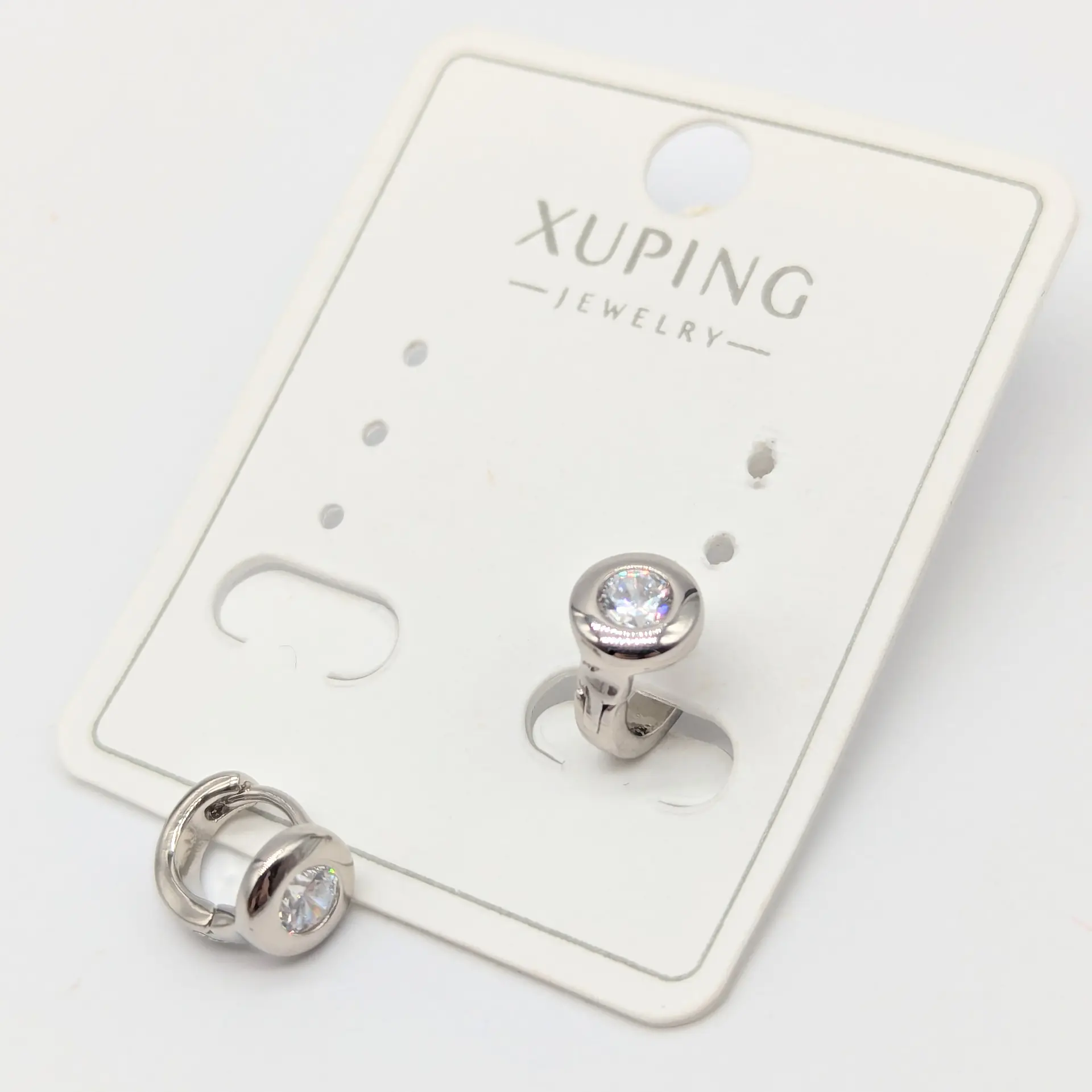 Сережки Xuping срібні «Лаконічна Іскра», 0.6*0.7 см