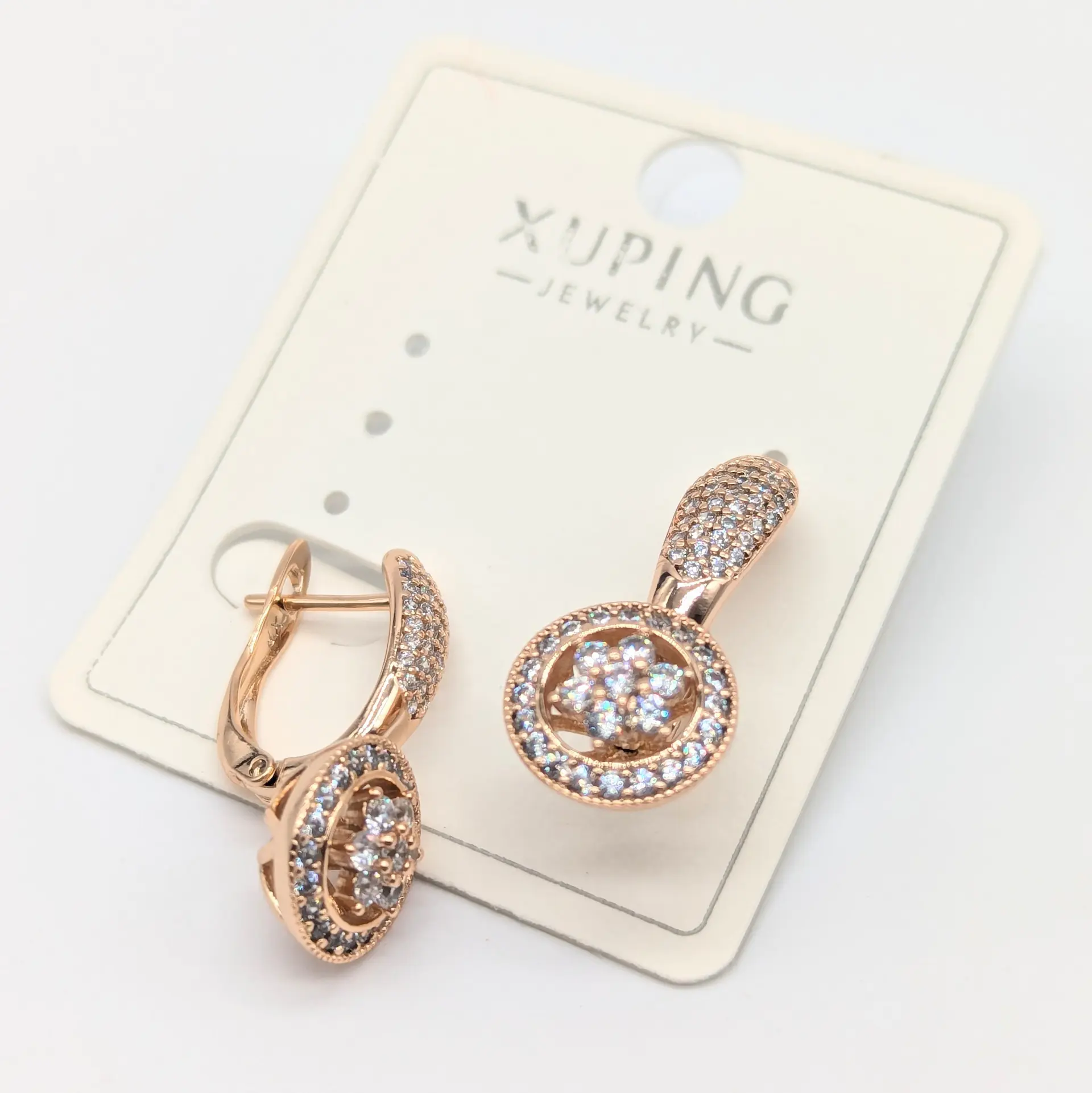 Сережки Xuping 18к «Сяйво Розкішної Квітки», 1.1*2.4 см