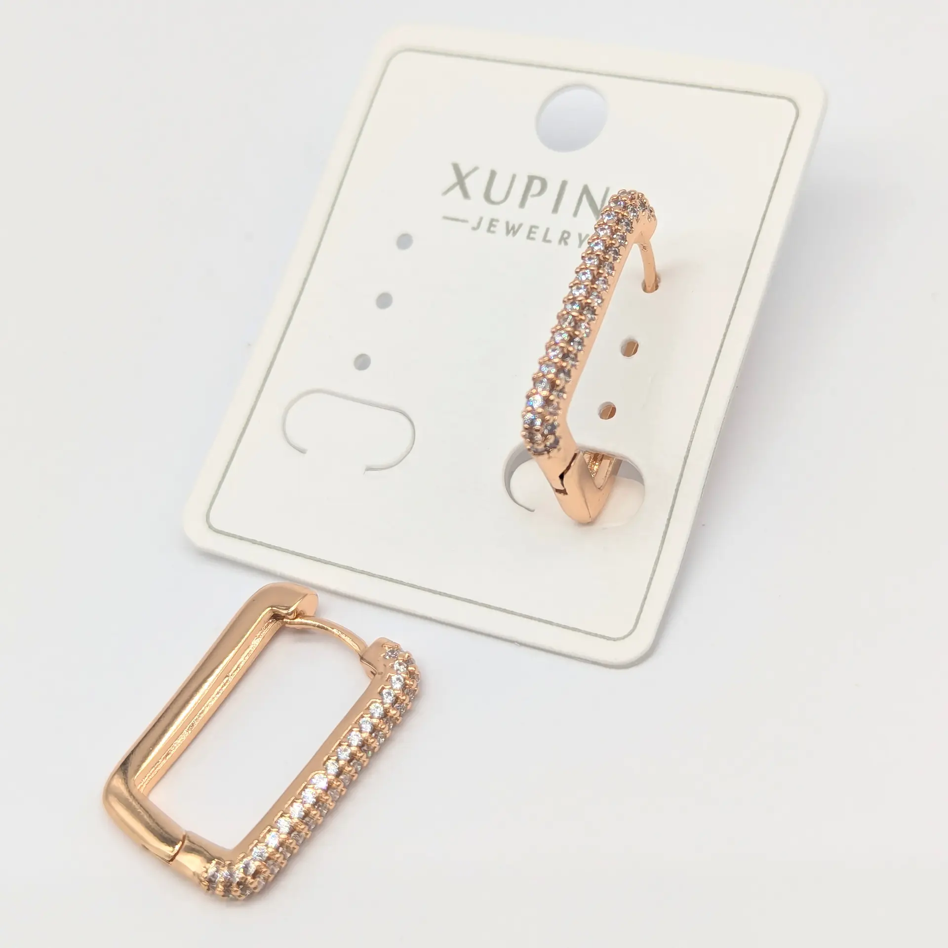 Сережки Xuping 18к «Сяйво Геометрії», 0.3*2.2 см