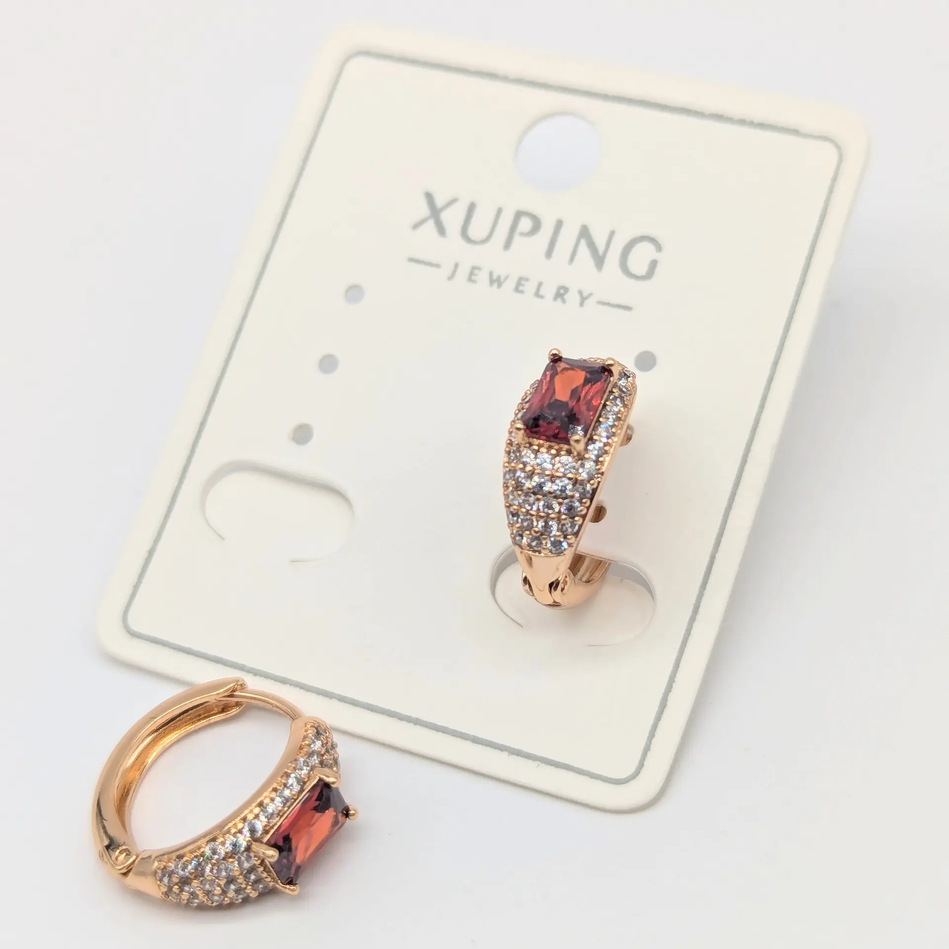 Сережки Xuping 18к «Гранатовий Вогонь», 0.6*1.5 см