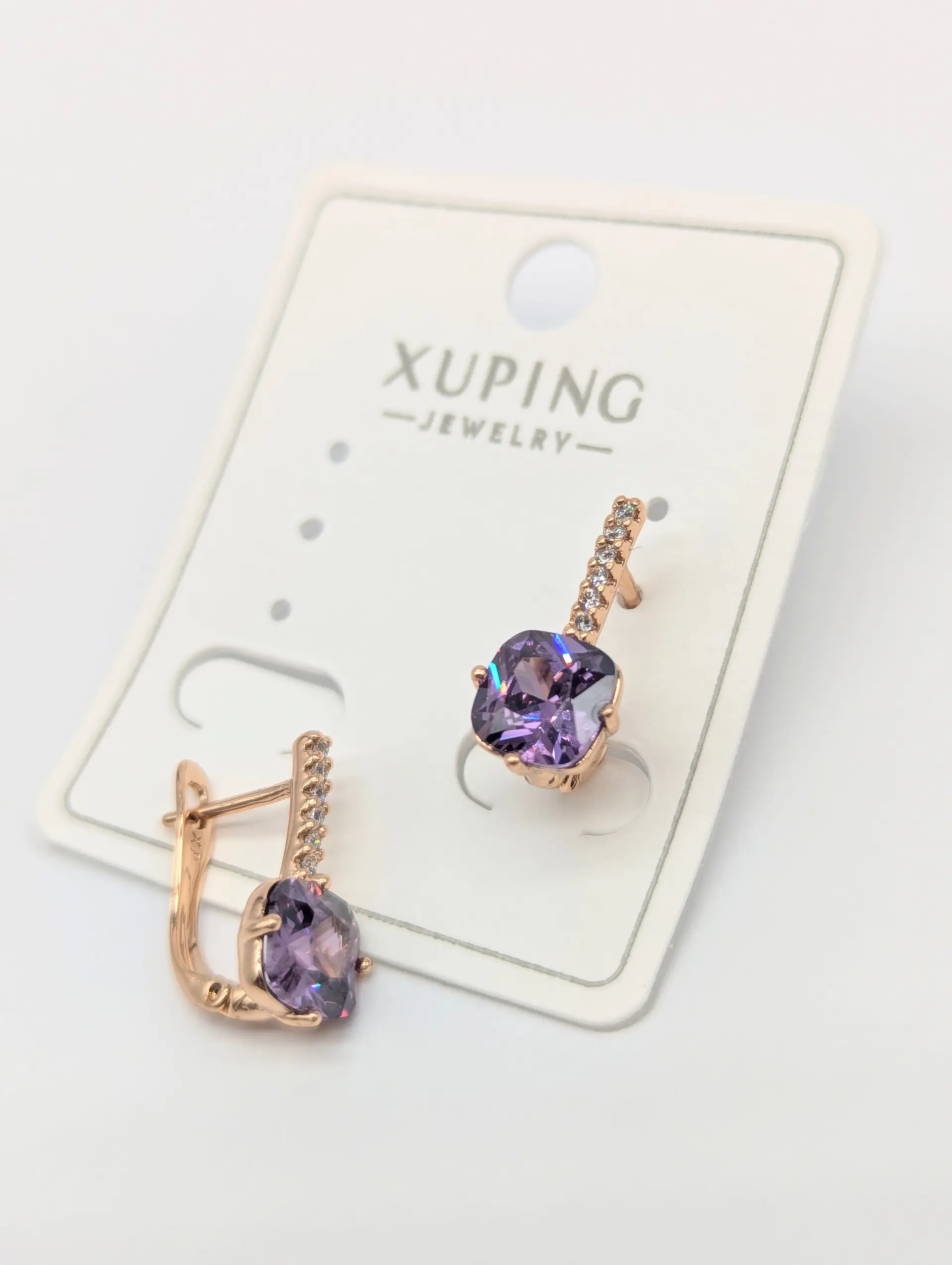 Сережки Xuping 18к «Лавандове Сяйво», 0.8*1.6 см