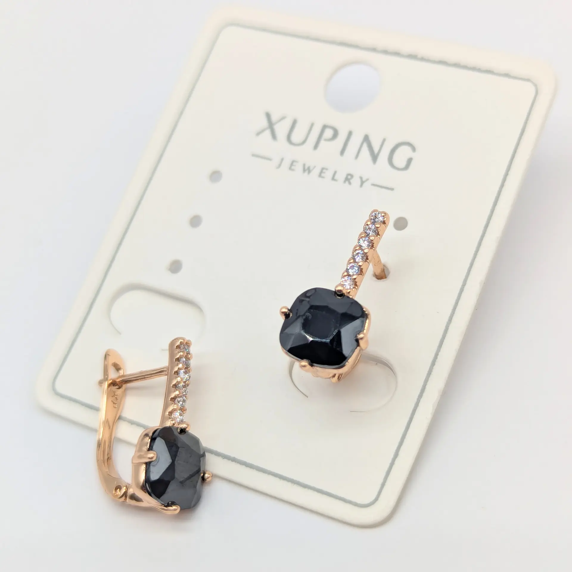 Сережки Xuping 18к «Чорний Кристал», 0.8*1.6 см