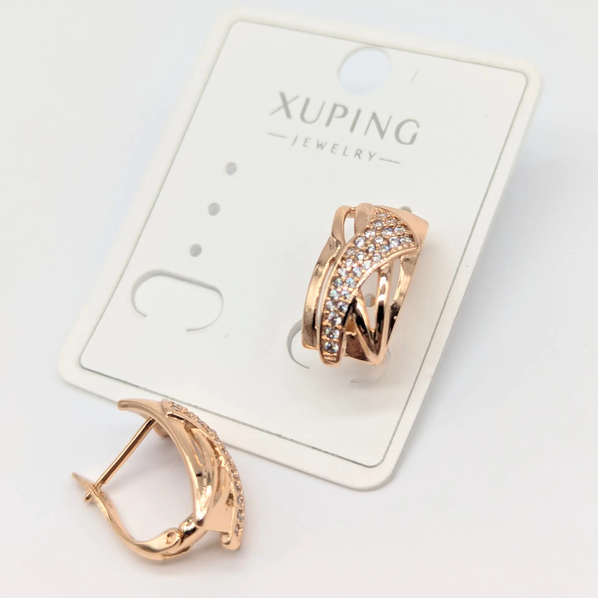 Сережки Xuping 18к «Золота Динаміка», 0.9*1.3 см