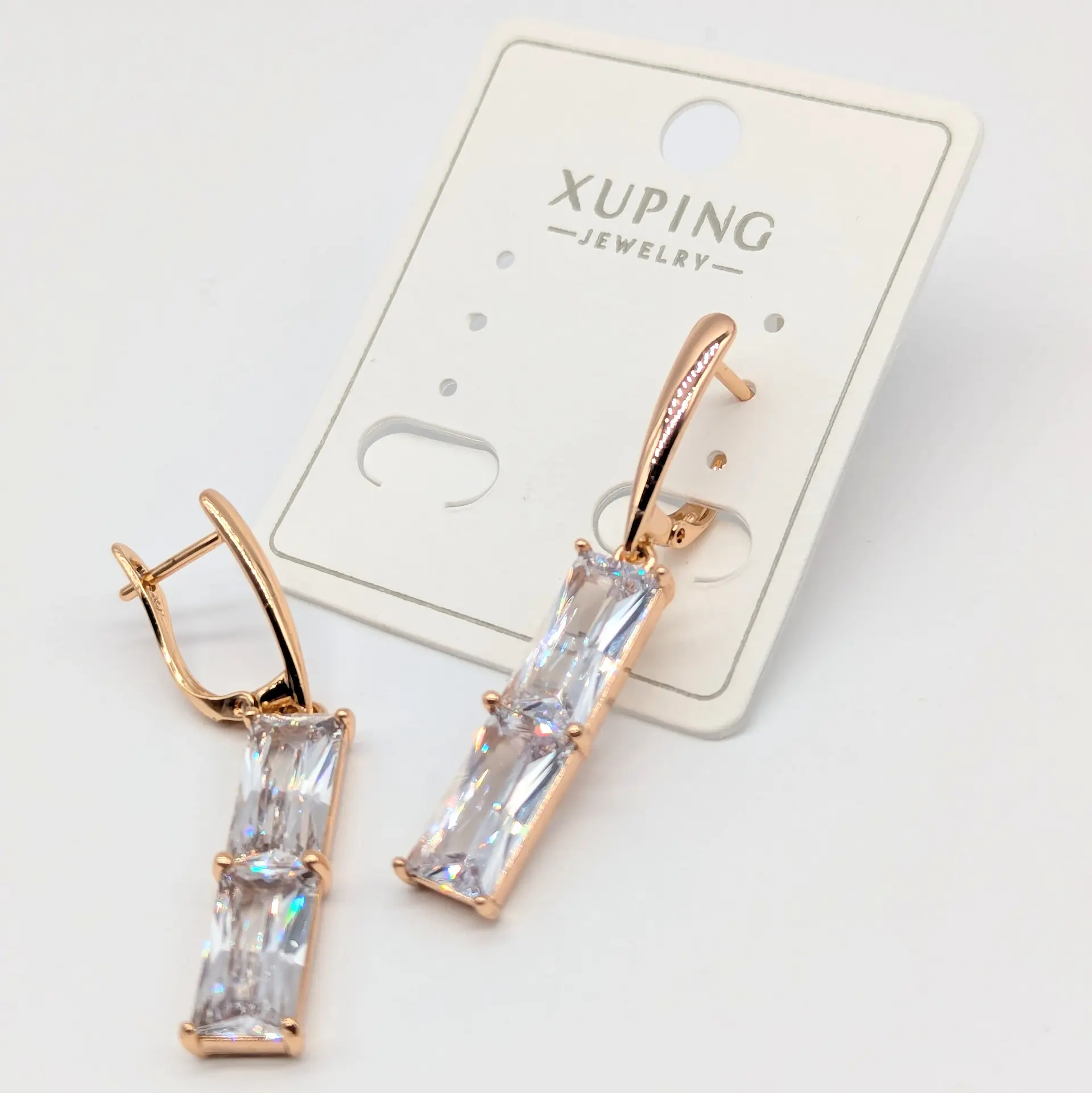 Сережки Xuping 18к «Кришталевий Вертикаль», 0.6*4.3 см