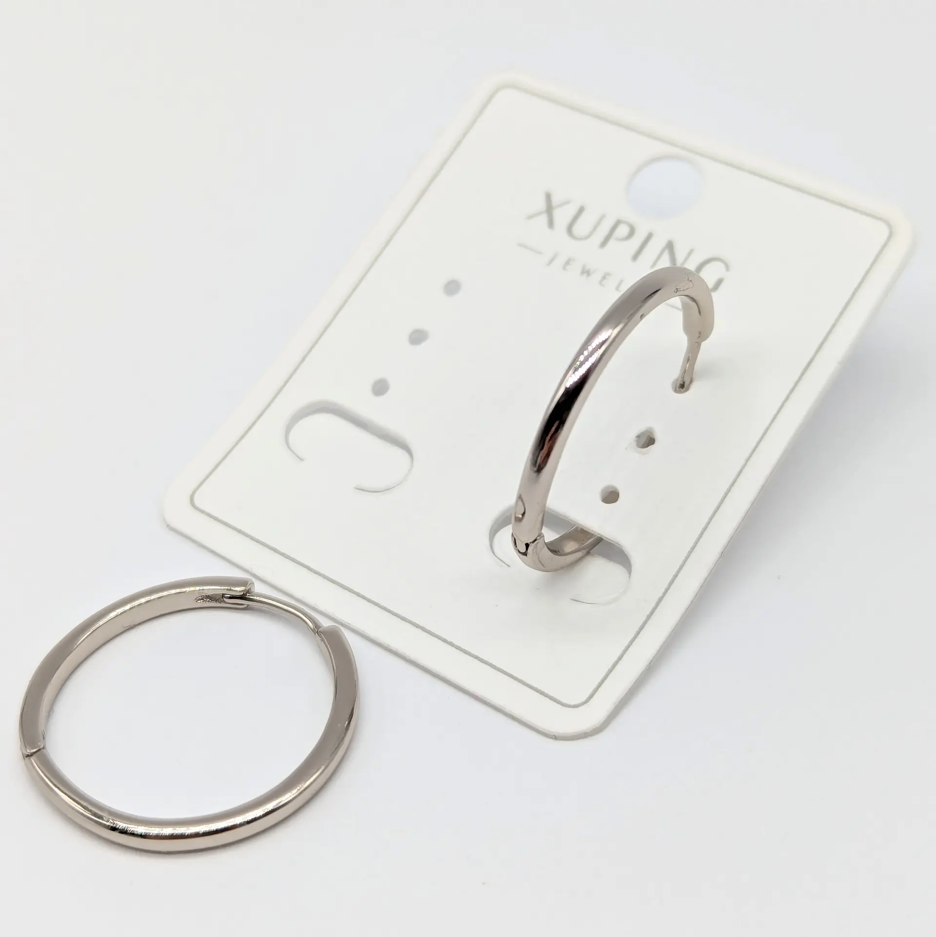 Сережки Xuping «Срібний Мінімал», діам. 2.3 см