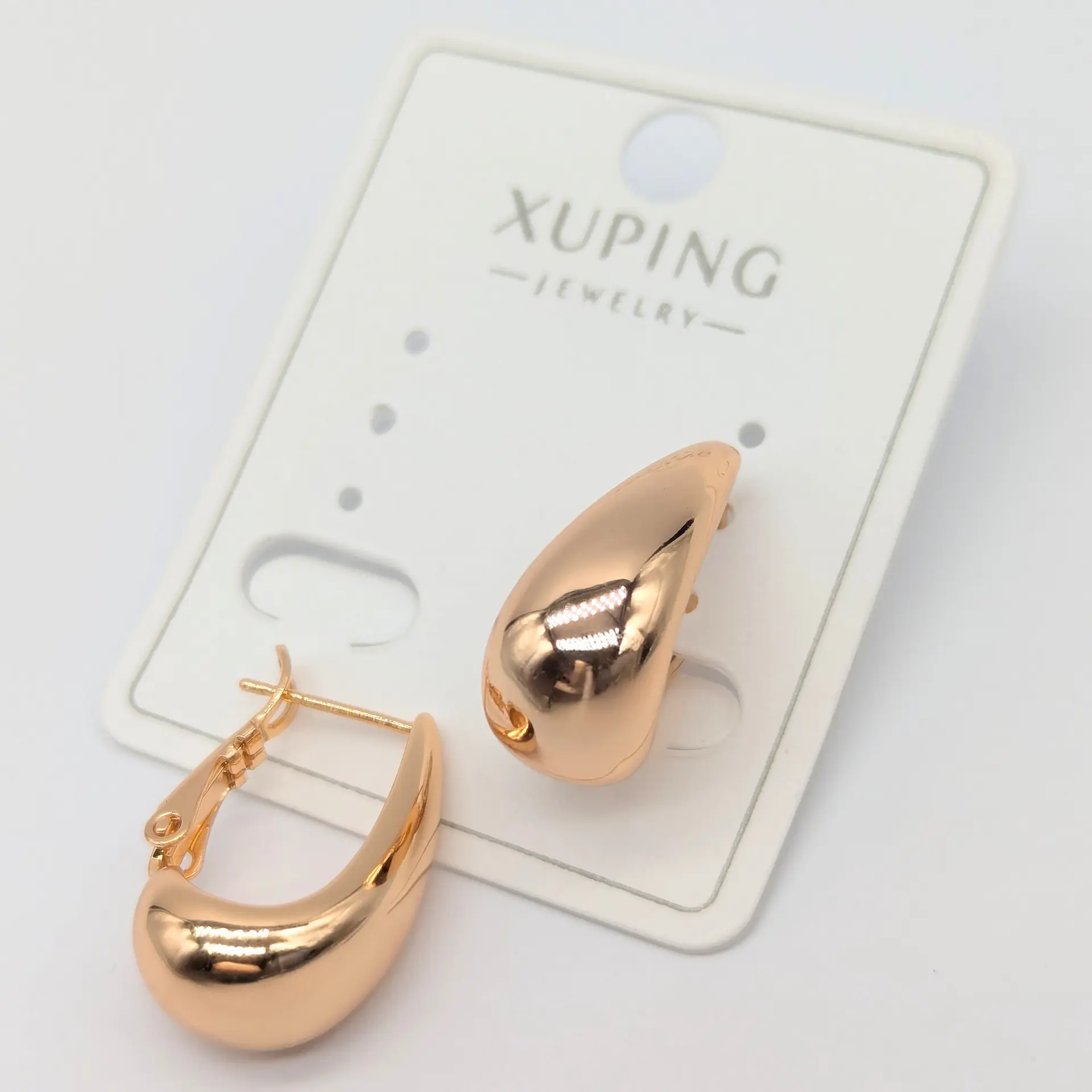 Сережки Xuping 18к «Золота Крапля Розкоші» 0.9*2 см