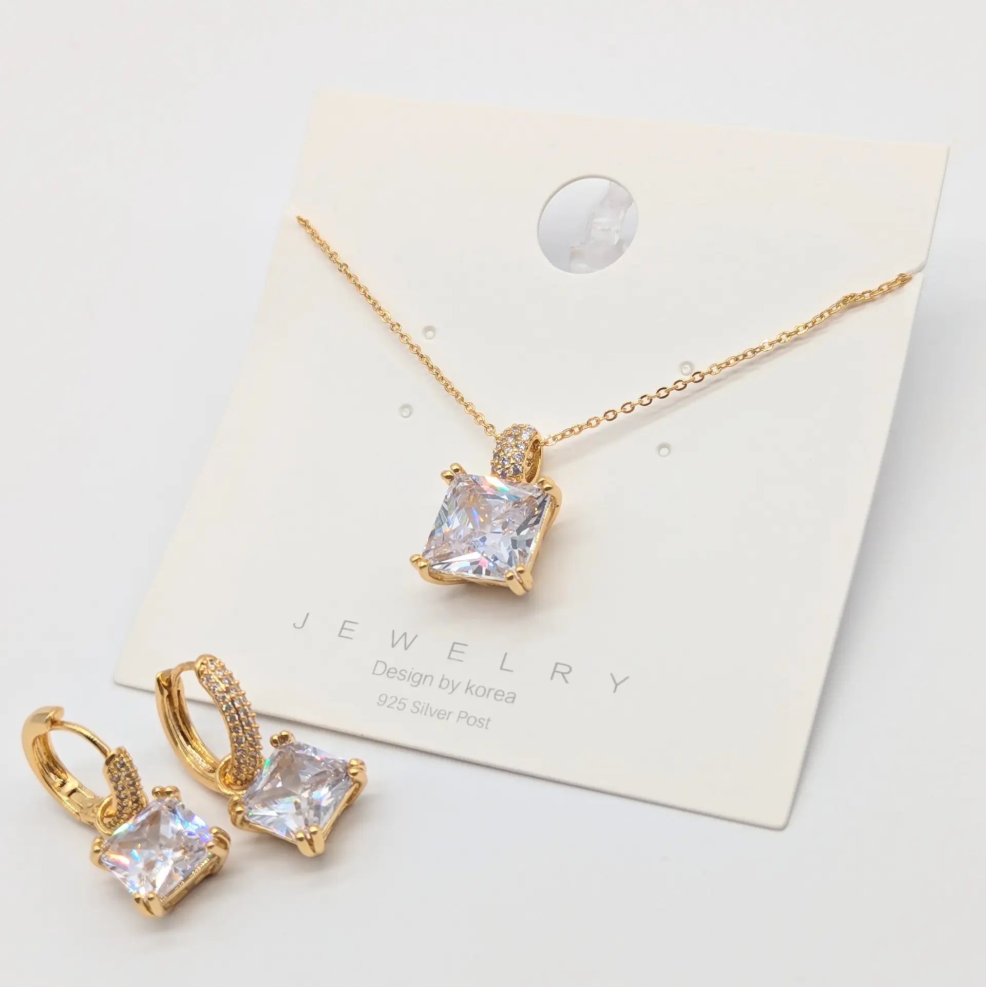 Набір прикрас 14к «Кришталевий Престиж», сережки 1*2.7 см, кулон 1.4*2.1 см