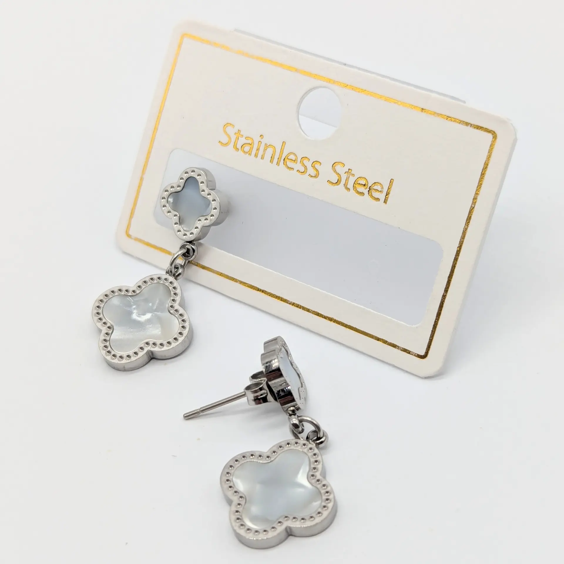 Сережки Stainless Steel срібні «Перлинна Квітка», 1.3*2.6 см