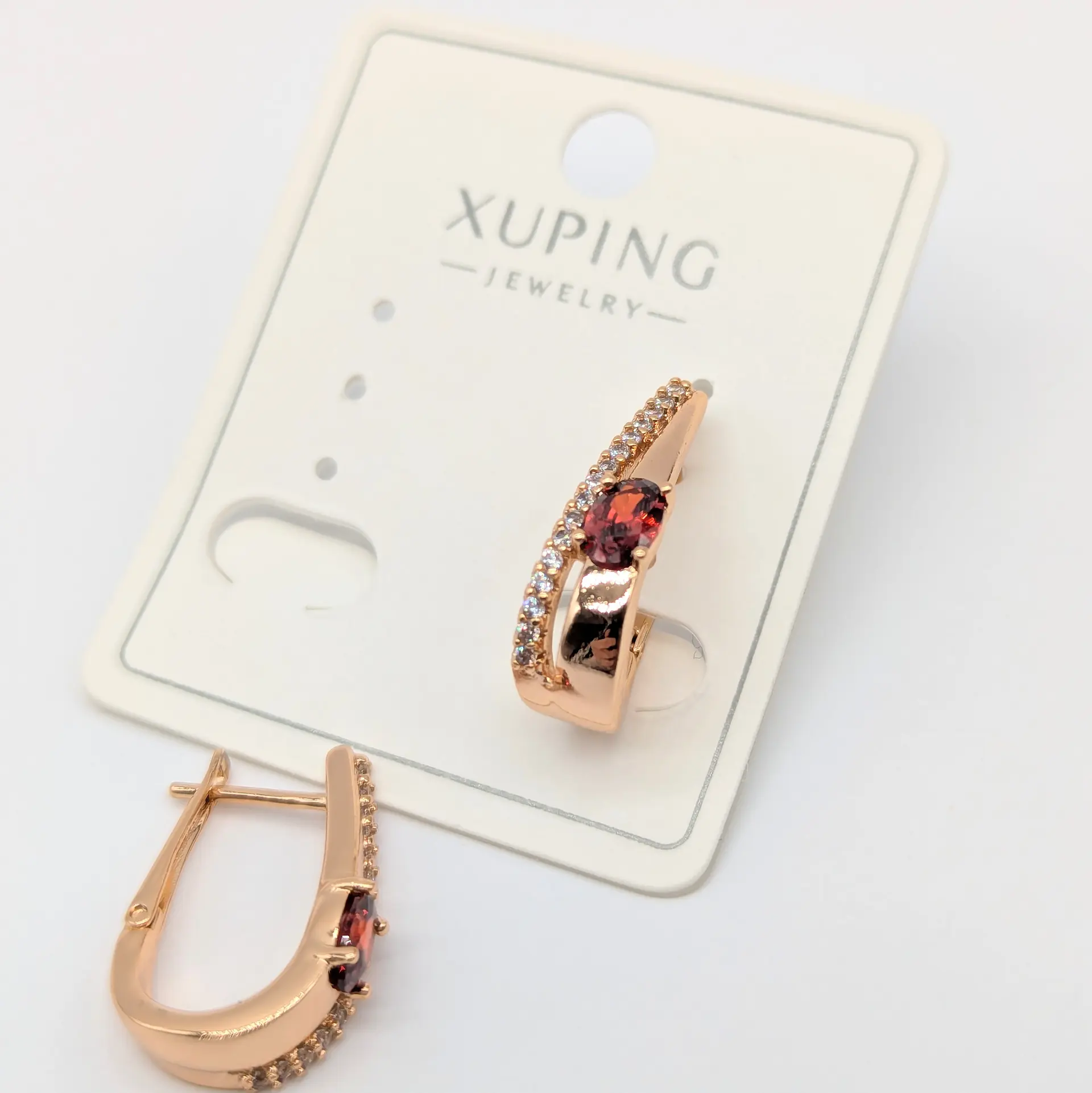 Сережки Xuping 18к «Гранатовий Блиск», 0.6*2.1 см