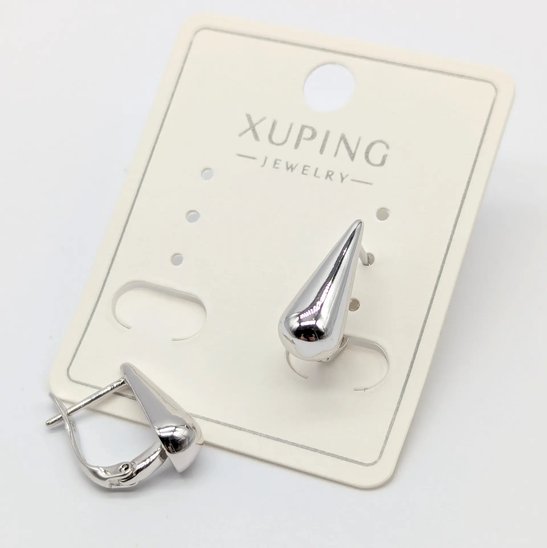 Сережки Xuping срібні «Сільвер Дроп Акцент», 0.6*1.5 см