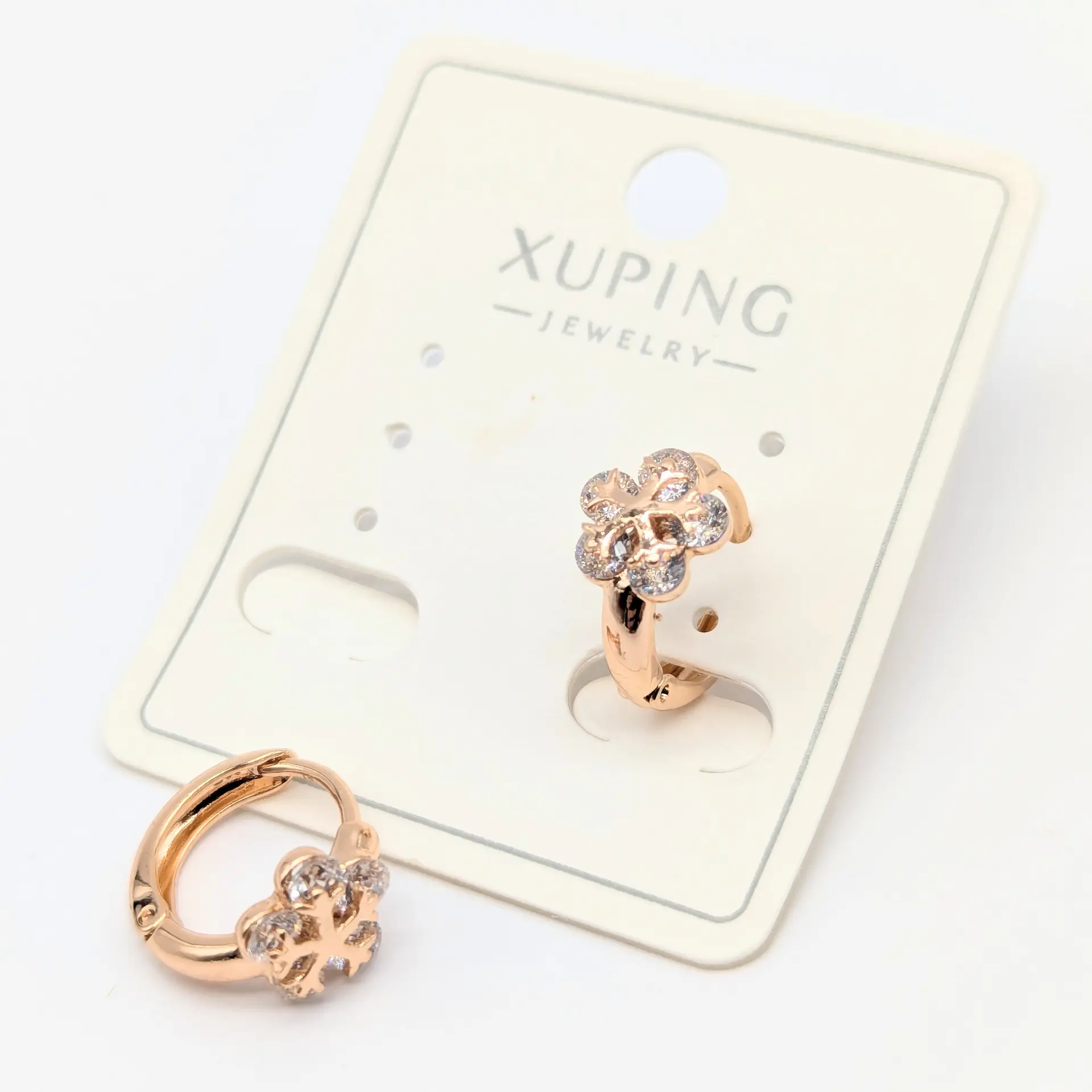 Сережки Xuping 18к «Квітка Аурелія», 0.8*1.2 см