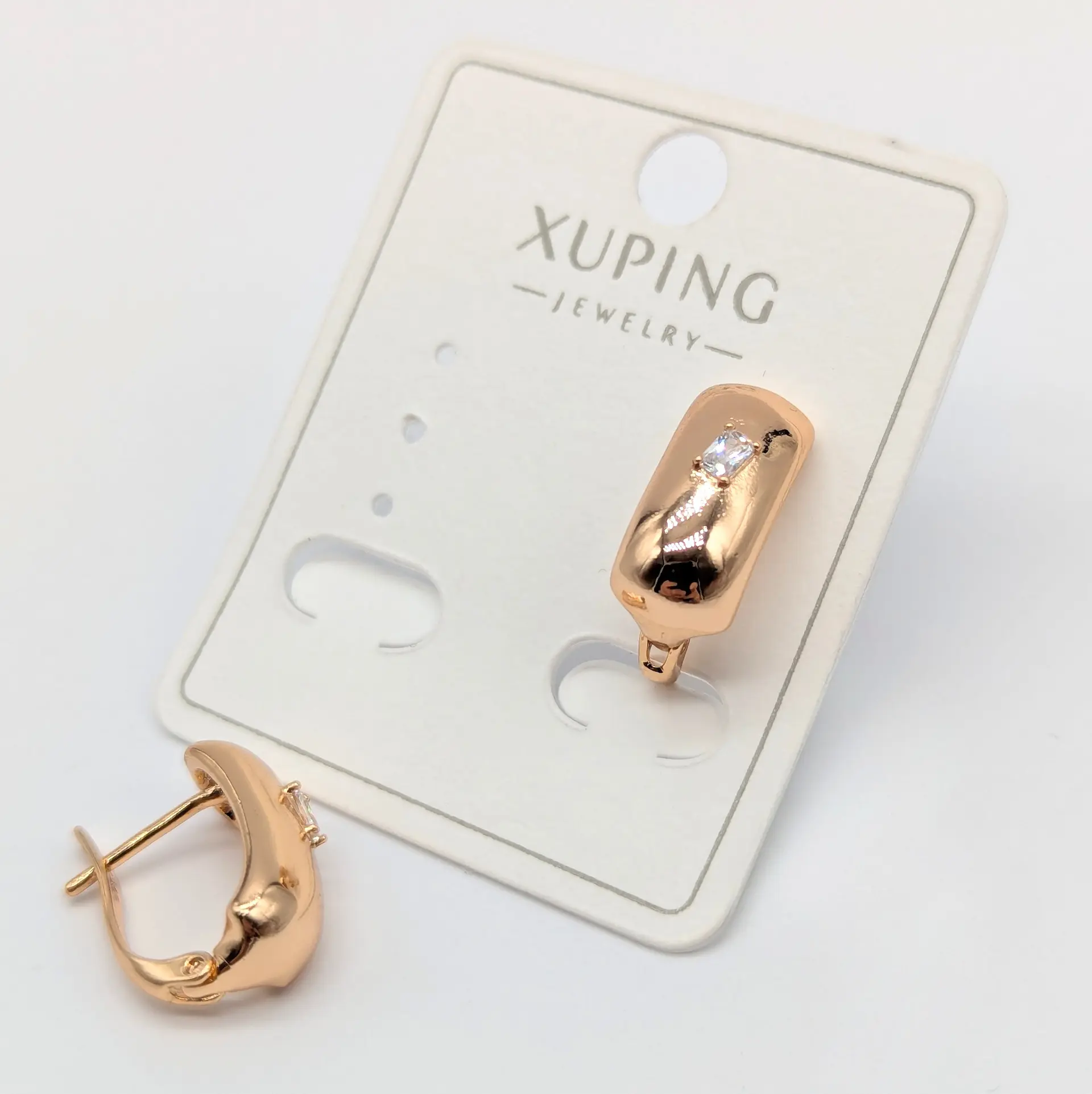 Сережки Xuping 18к «Мінімал Шайн Ліора», 0.7*1.5 см