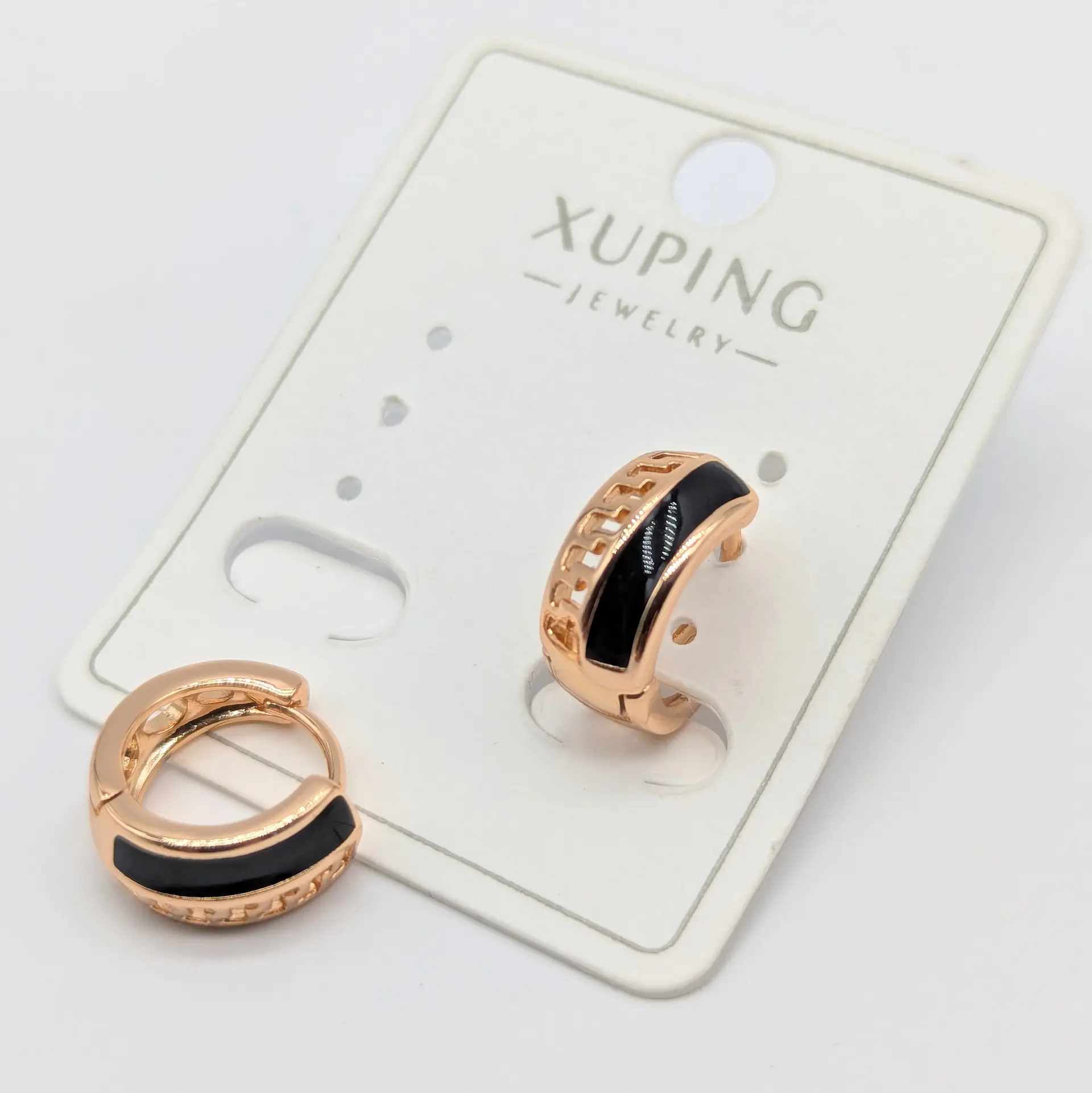 Сережки Xuping 18к «Чорний Акцент Верона», 0.6*1.2 см