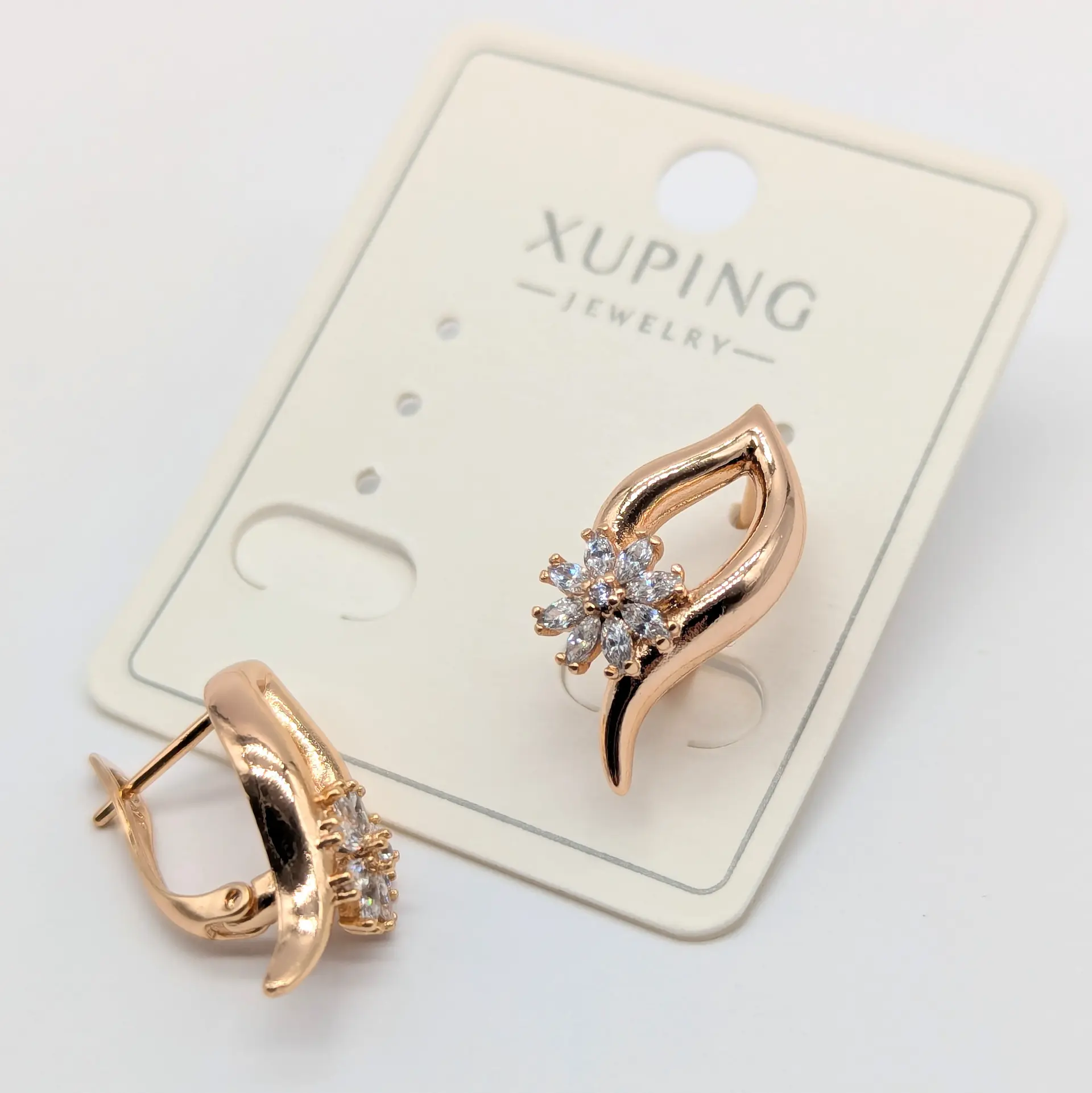 Сережки Xuping 18к «Квітка Елісія», 1.1*2.1 см